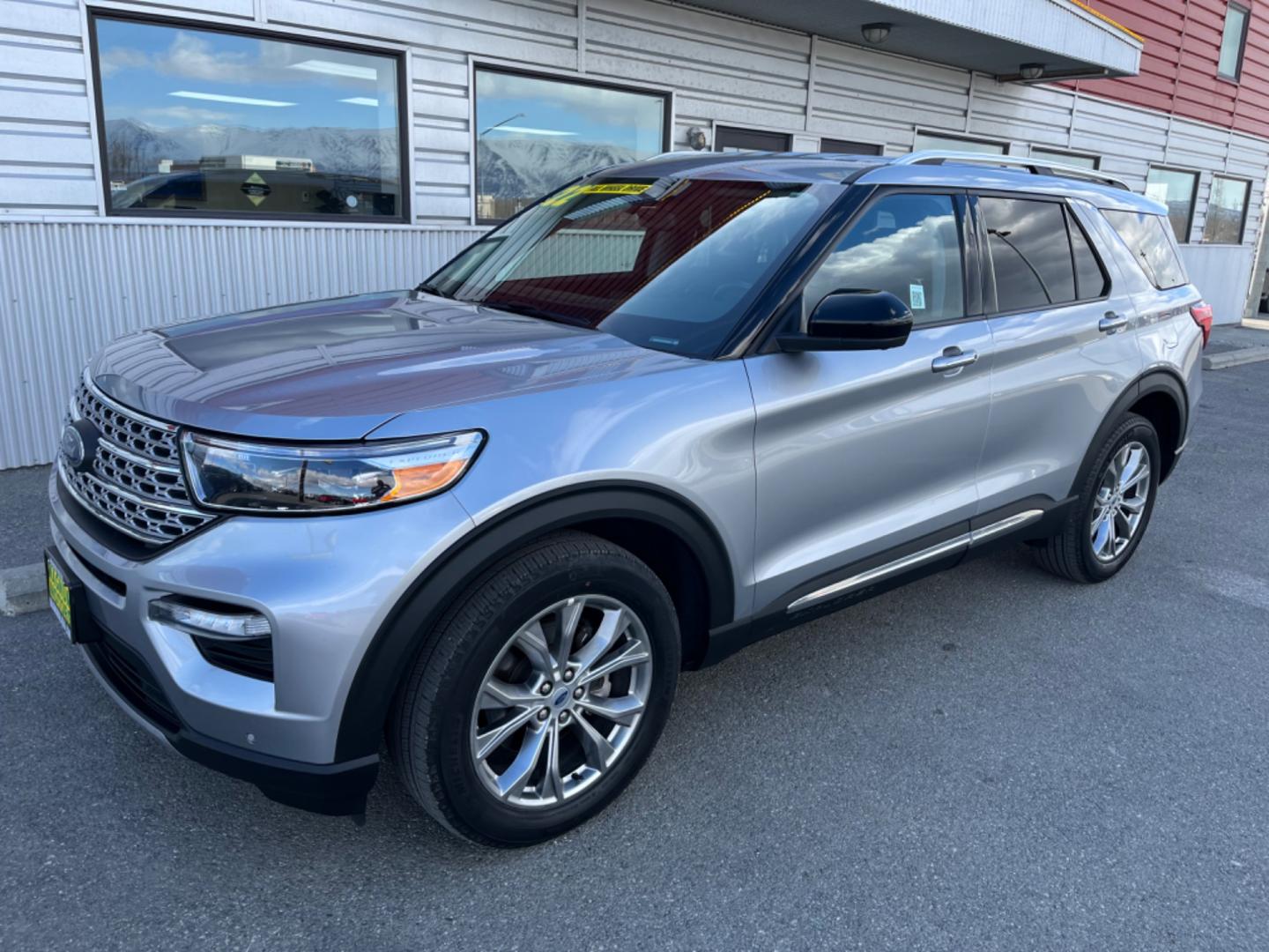 2022 Silver /Black Ford Explorer (1FMSK8FH4NG) , located at 1960 Industrial Drive, Wasilla, 99654, (907) 274-2277, 61.573475, -149.400146 - Photo#0